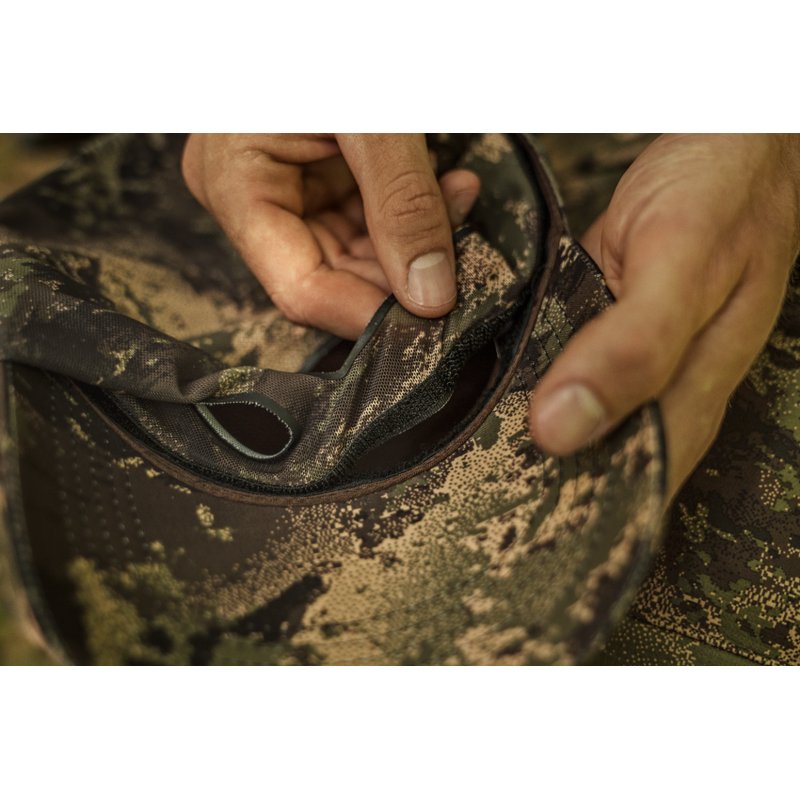 Deer Stalker camo cap w/mesh